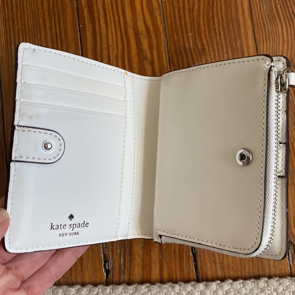 Kate Spade Wallet - Picture 5 of 6